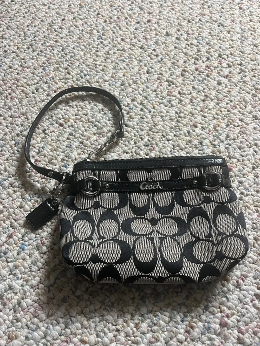 Coach Black and Cream Signature Jacquard Wristlet - Picture 2 of 6